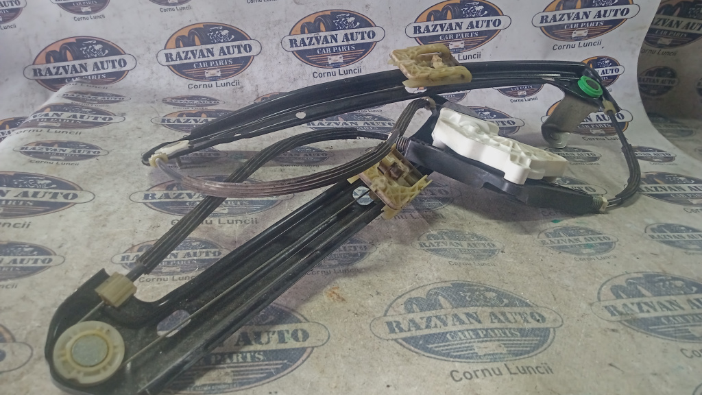 Macara geam dreapta fata Volkswagen Golf 7 2014
