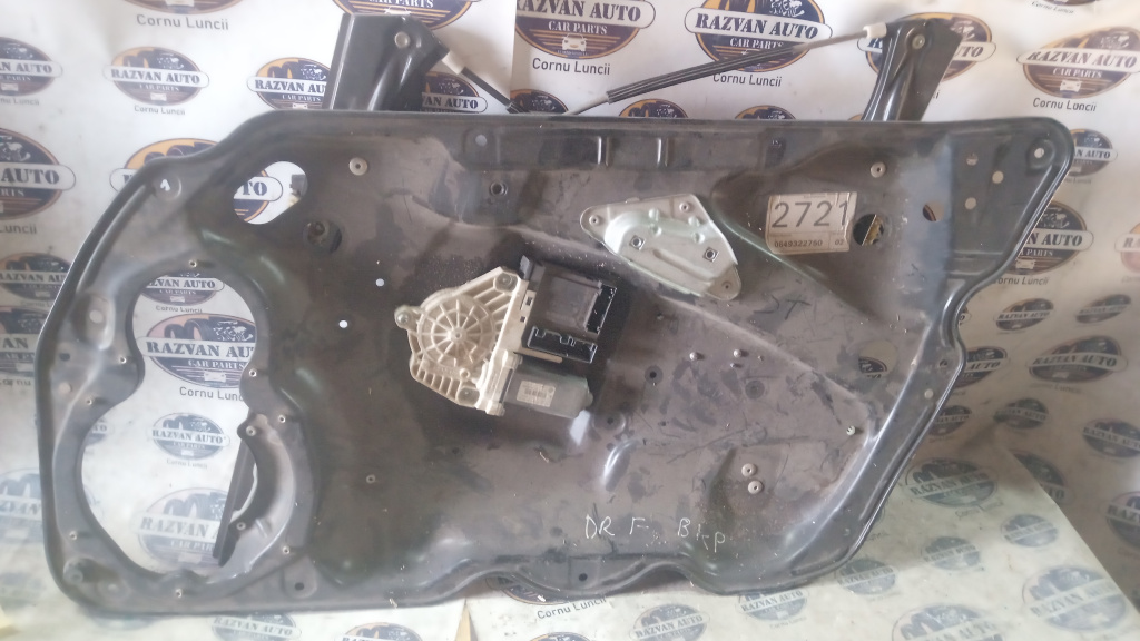 Macara geam dreapta fata Volkswagen Passat B6 2006, 1K0959701P