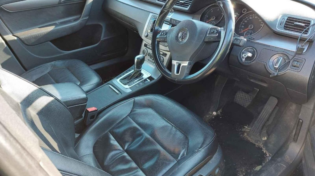 Macara geam dreapta fata Volkswagen Passat B7 2014 SEDAN 2.0 TDI CFGC 170 Cp
