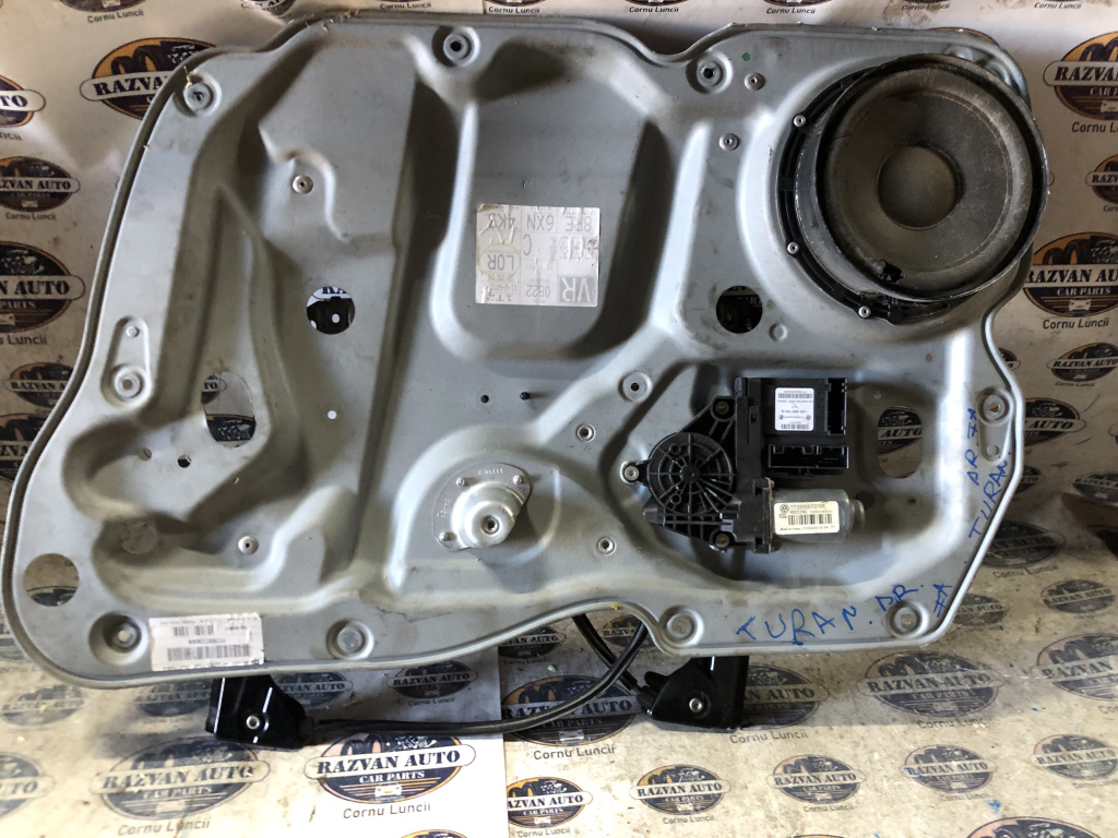Macara geam dreapta fata Volkswagen Touran 2009, 1T0971120AC