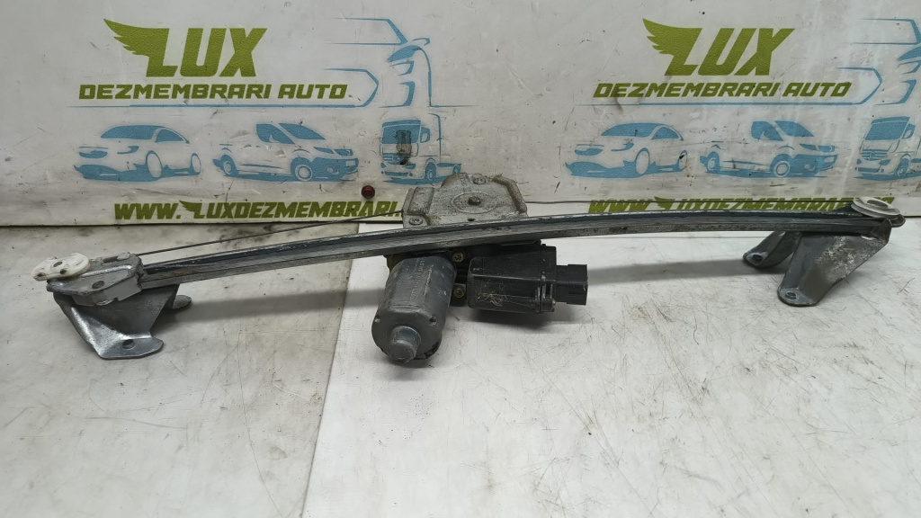 Macara geam dreapta spate 013082175 Opel Zafira A [1999 - 2003]