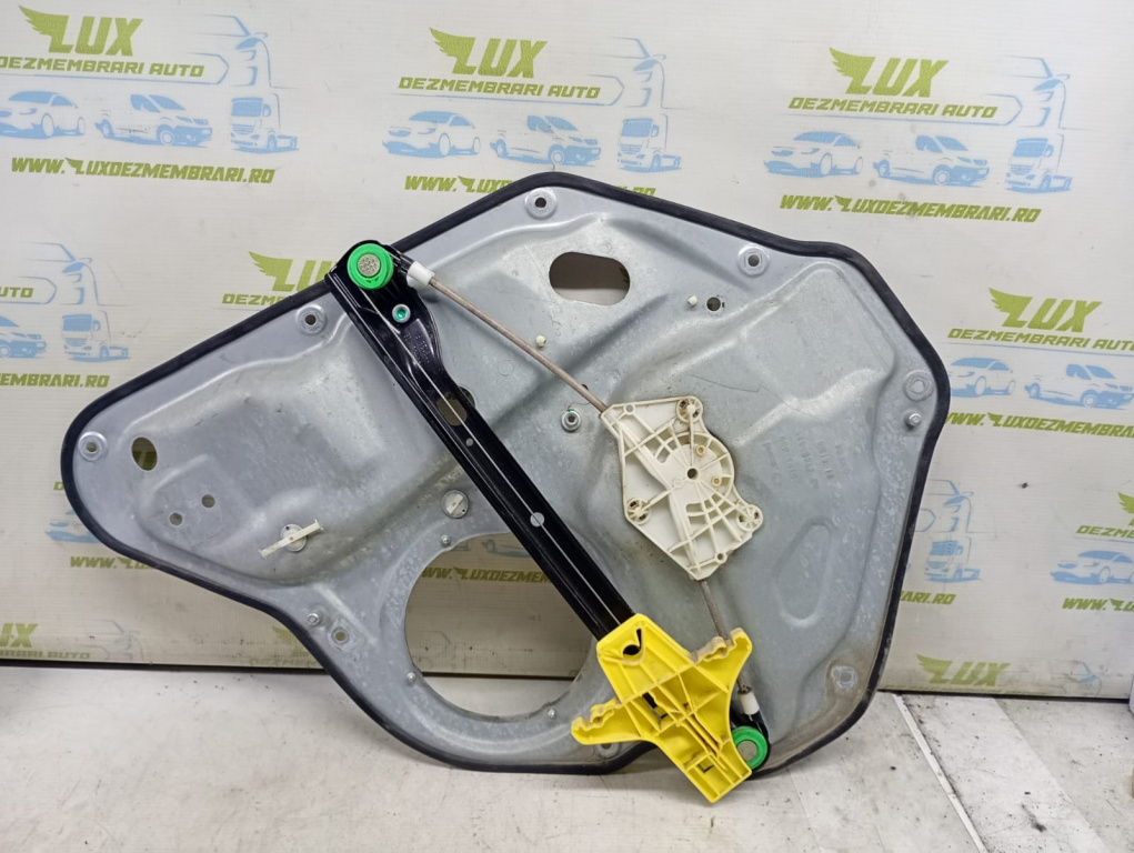 Macara geam dreapta spate 1k9839756a Volkswagen VW Golf 6 [2008 - 2015] 2.0 tdi CFH