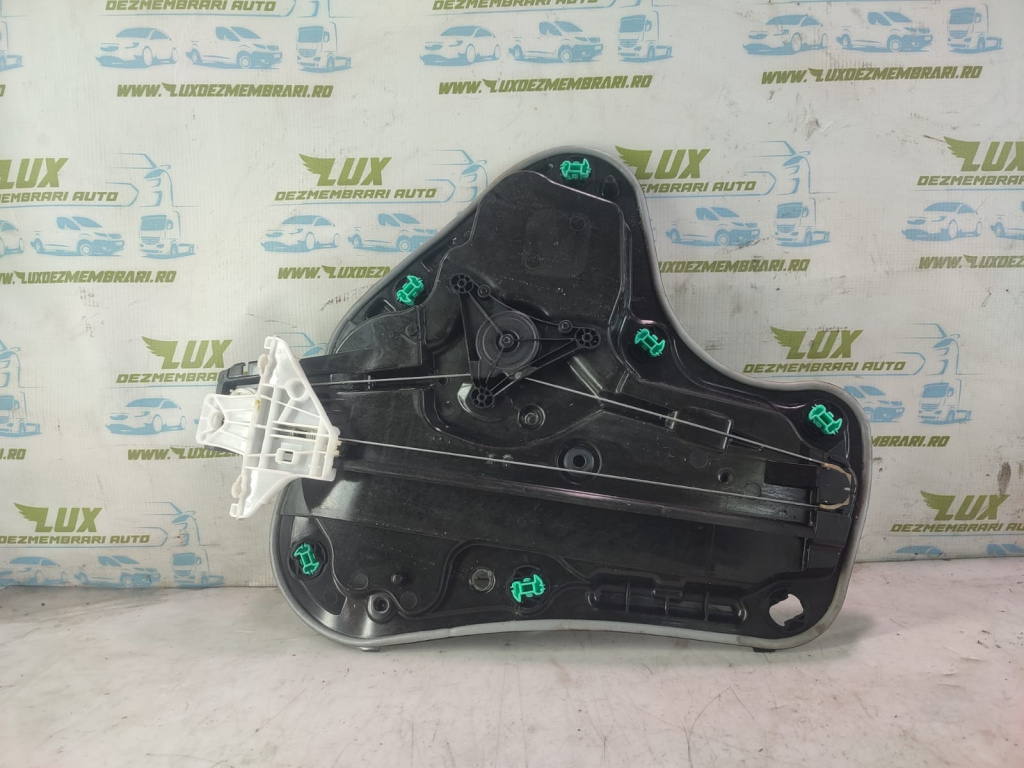 Macara geam dreapta spate 5H0839402F Volkswagen VW Golf 8 [2020 - 2024] 1.0 eTSI DLAA
