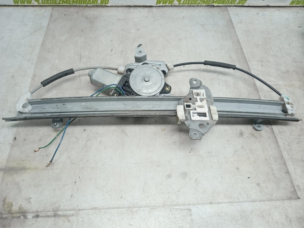 Macara geam dreapta spate 8073089913 Nissan X-Trail T30 [2001 - 2004] 2.2 DCI YD22ETI