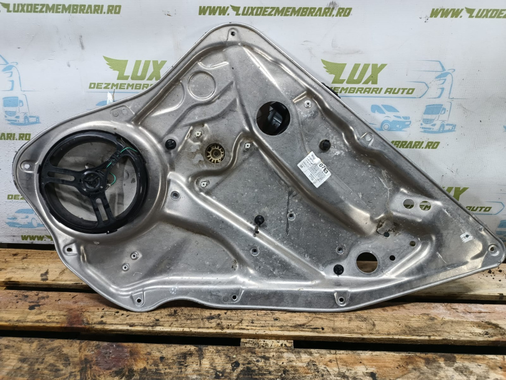 Macara geam dreapta spate 981695-104 Mercedes-Benz C-Class W204/S204 [2007 - 2012]