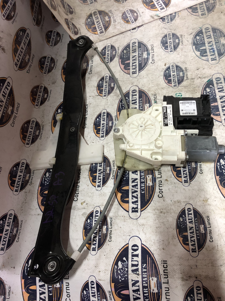 Macara geam dreapta spate Audi A3 2008, 8P4959802E