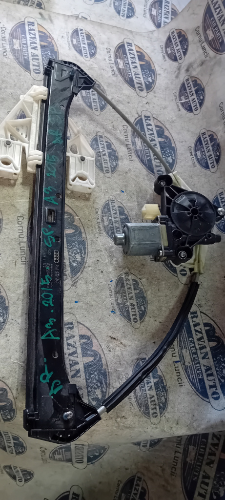Macara geam dreapta spate Audi A3 2015