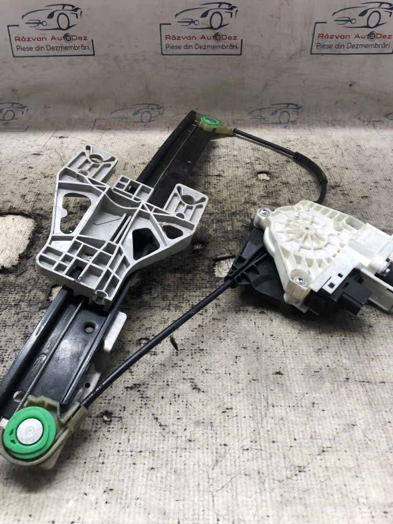 Macara geam dreapta spate Audi A4 B8 2012