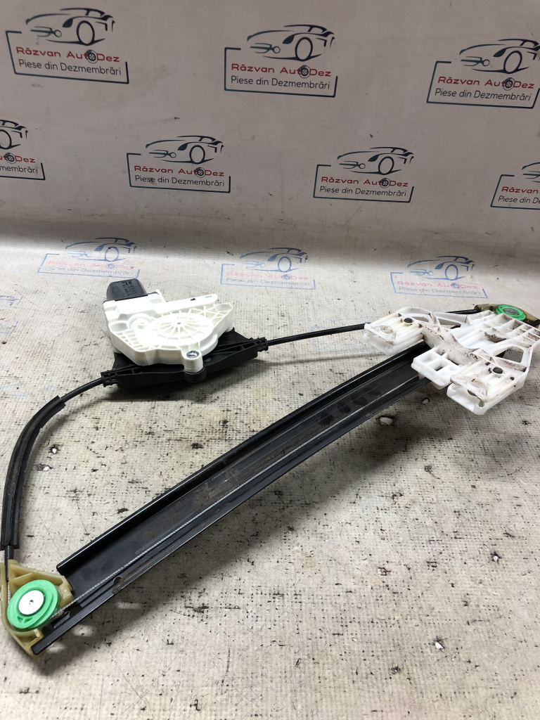 Macara geam dreapta spate Audi Q3 2013, 8U0839462