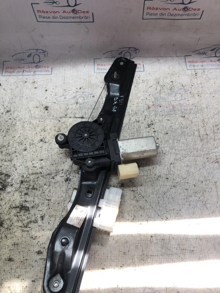 Macara geam dreapta spate BMW F30 2012, 735105004