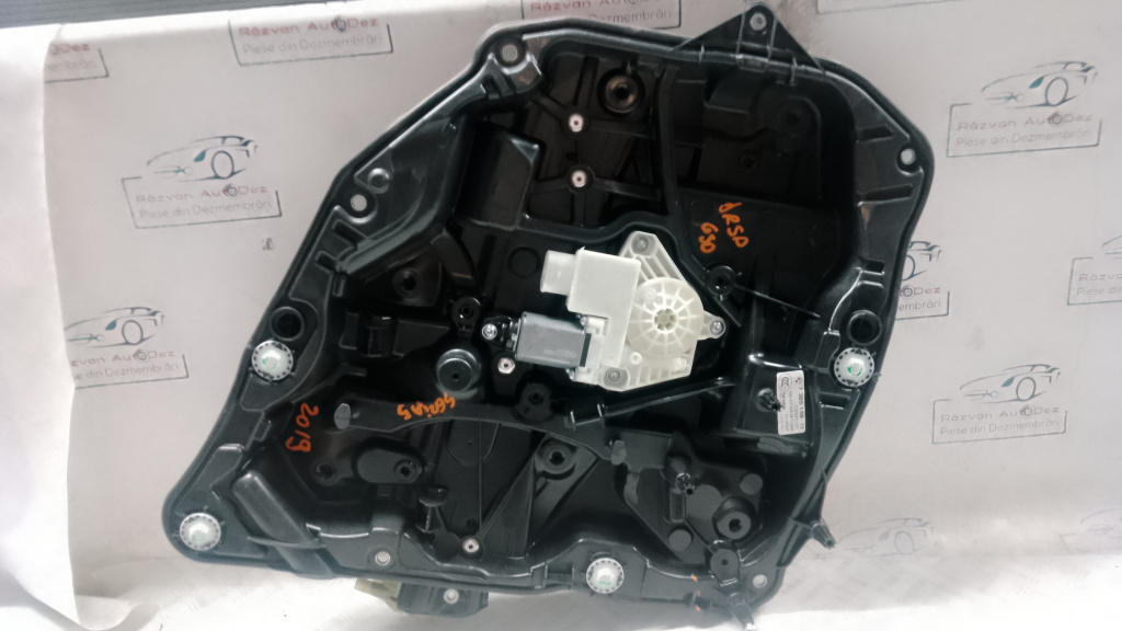 Macara geam dreapta spate BMW Seria 5 - Motorina 2019, 736516813