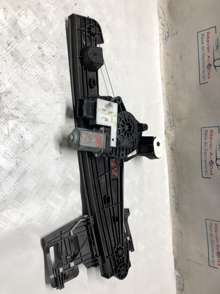 Macara geam dreapta spate Citroen C4 1.0 Benzina 2023, 9832714280