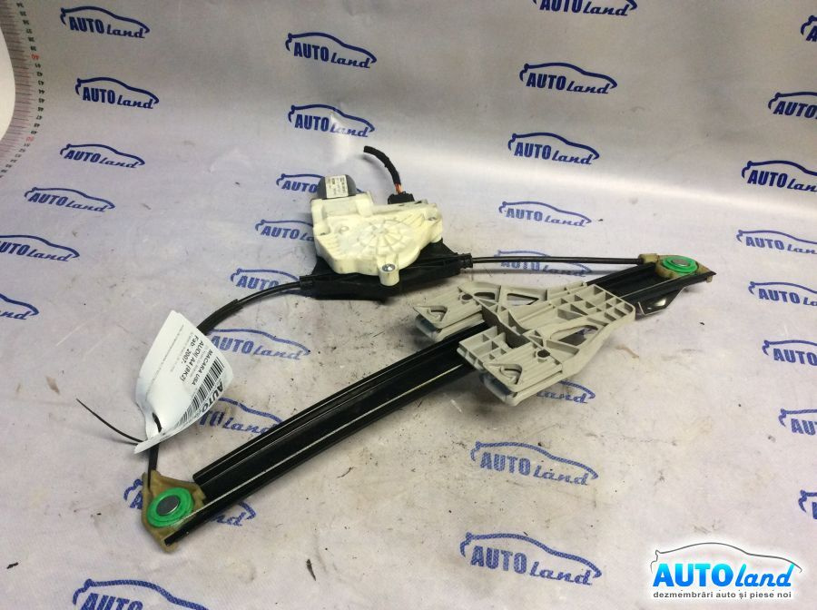 Macara Geam Dreapta Spate cu Motoras Audi A4 8K 2007