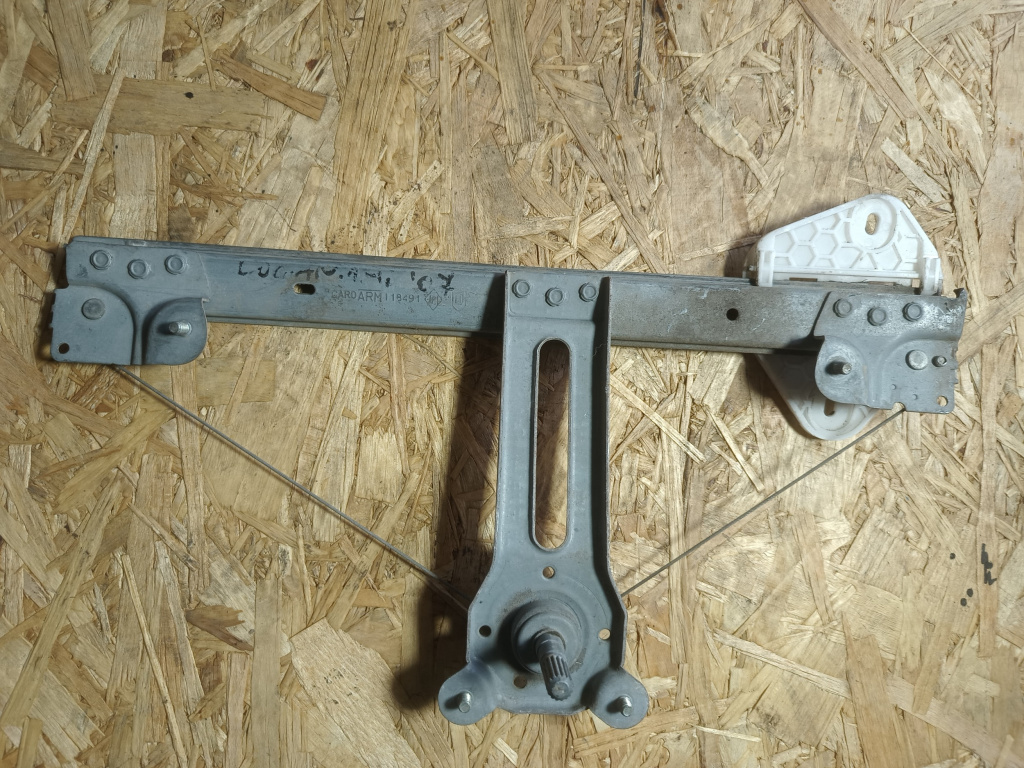 Macara Geam Dreapta Spate Dacia Logan (Ls) 2004-2012 4 Portiere Manuala Arm18491