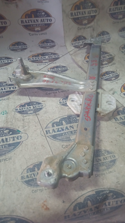 Macara geam dreapta spate Dacia Sandero 