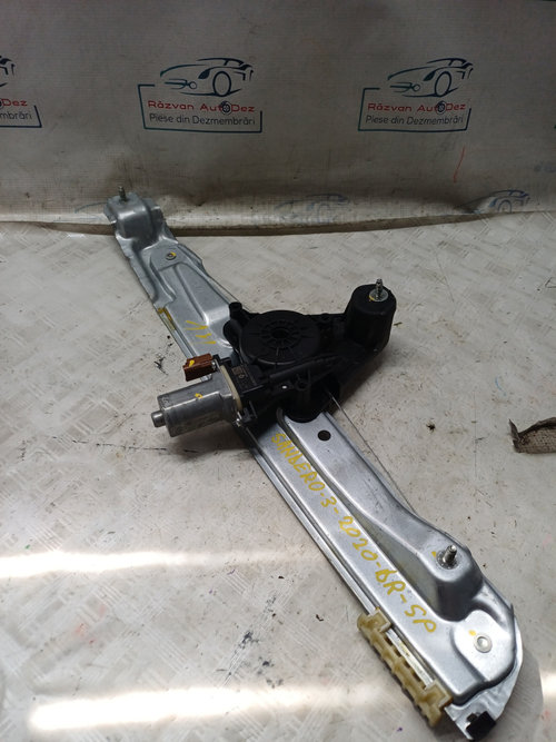 Macara geam dreapta spate Dacia Sandero 3 - Benzina 2020, 827207471R