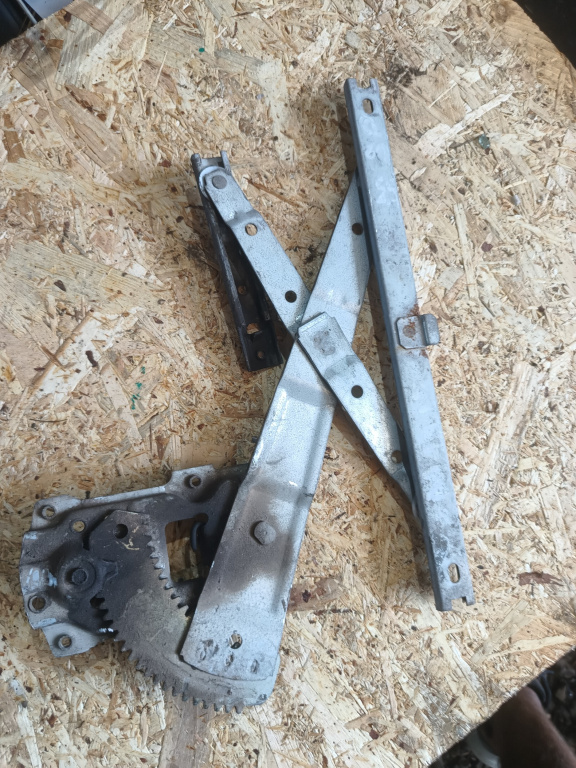 Macara Geam Dreapta Spate Daewoo Matiz (
