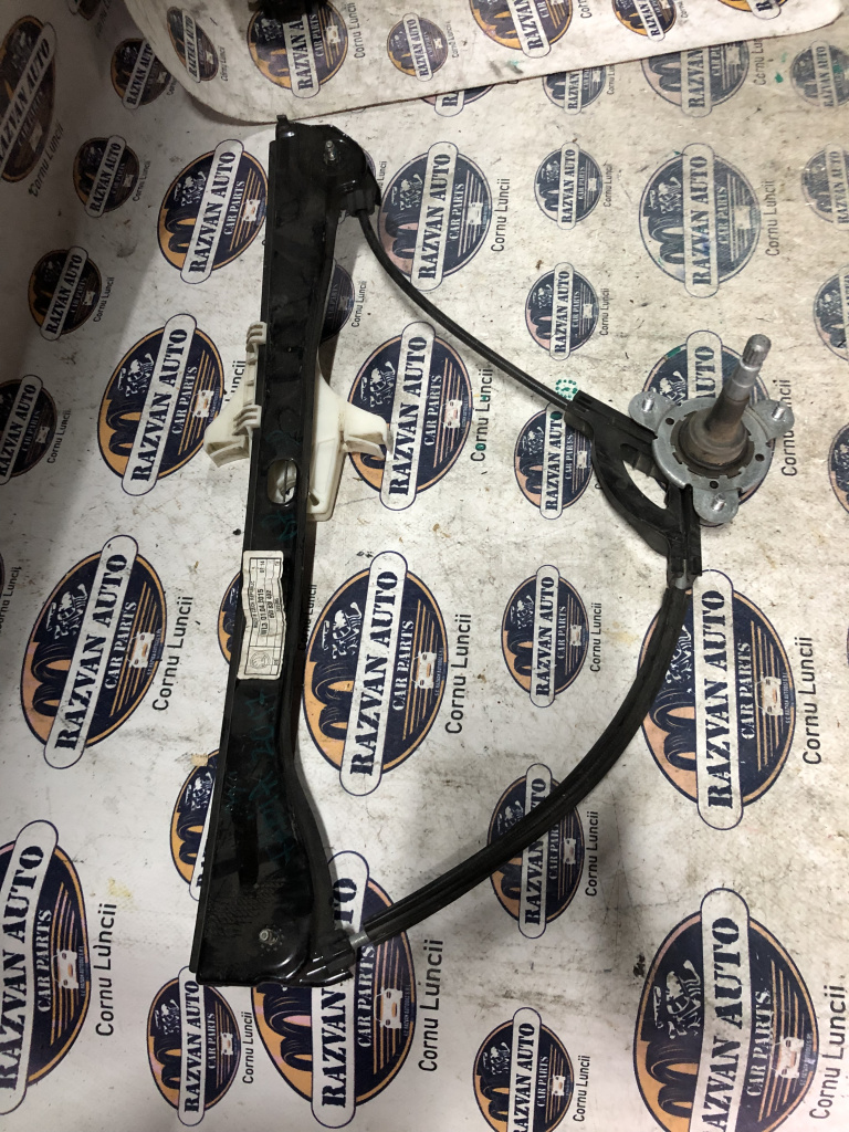 Macara geam dreapta spate Ford Fiesta 2017, 6V0839402
