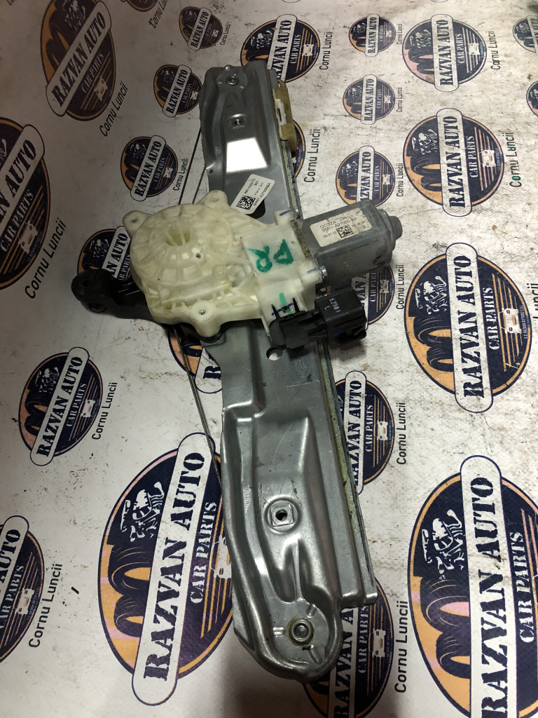Macara geam dreapta spate Ford Focus 3 2012, BM51A27000BA