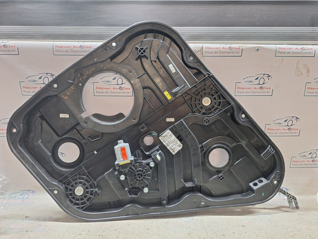 Macara geam dreapta spate Hyundai Tucson - Motorina 2016, 83480D7110 / 83460D7000