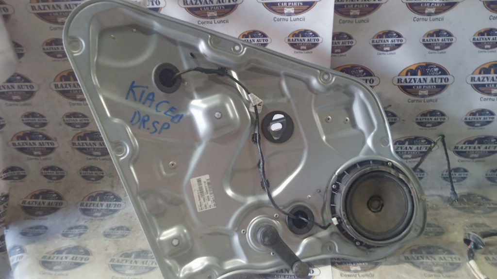 Macara geam dreapta spate Kia Ceed 2010, 834801H030