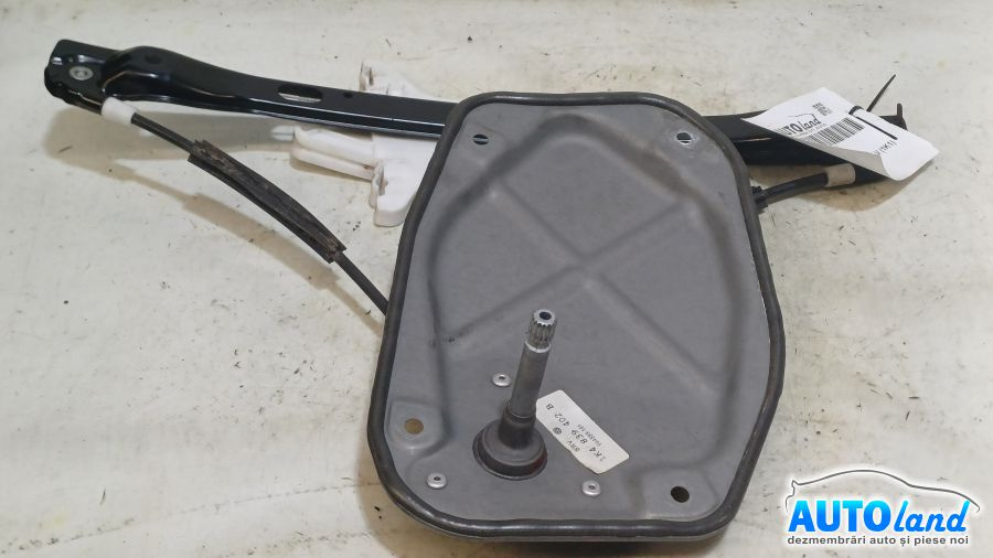Macara Geam Dreapta Spate mecanica Volkswagen GOLF V 1K1 2003