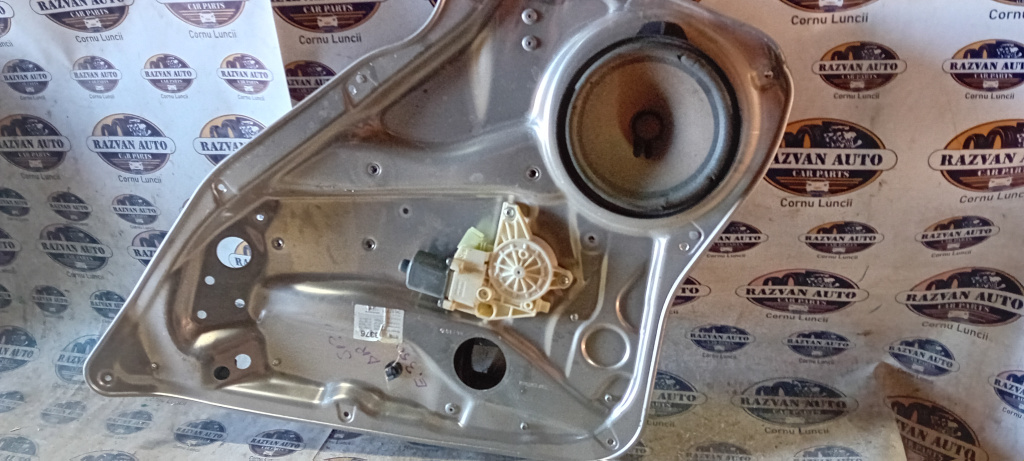 Macara geam dreapta spate Mercedes 350 2010