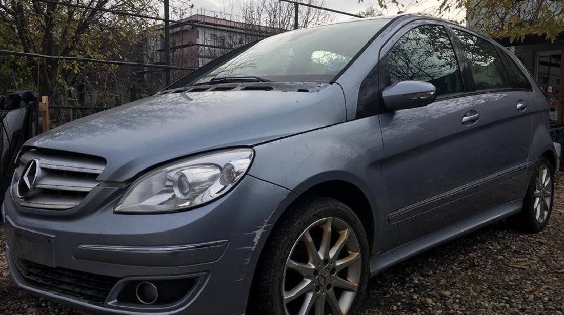 Macara geam dreapta spate Mercedes B-CLASS W245 2006 Limuzina B200