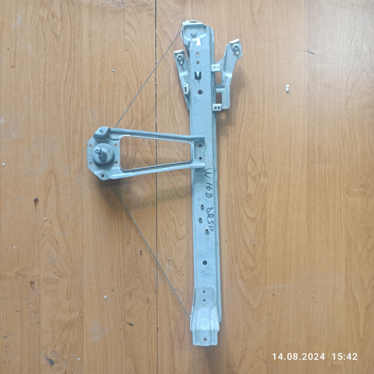 Macara Geam Dreapta Spate Mercedes-Benz A-Class (W168) 1997-2004 4 Portiere Manuala