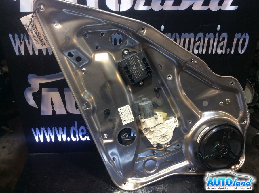 Macara Geam Dreapta Spate Mercedes-Benz C-CLASS W204 2007