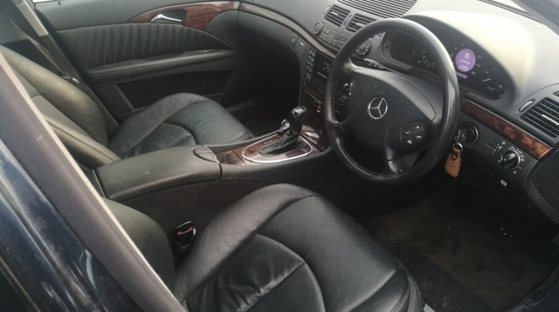 Macara geam dreapta spate Mercedes E-CLASS W211 2004 E270 CDI W211 E270 CDI