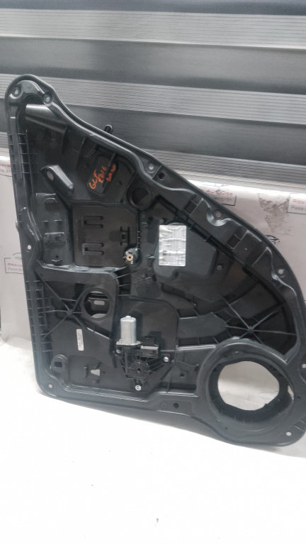 Macara geam dreapta spate Mercedes GLE 2.2 Motorina 2016, A0997660500