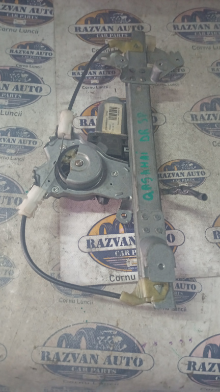 Macara geam dreapta spate Nissan Qashqai 2007