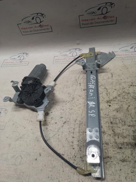 Macara geam dreapta spate Nissan Qashqai 2011