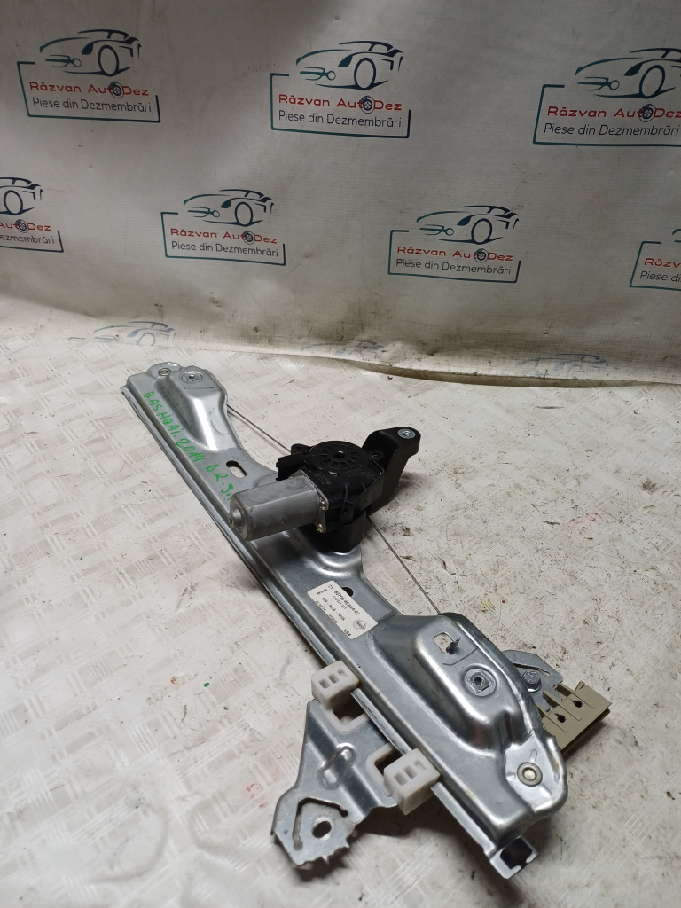 Macara geam dreapta spate Nissan Qashqai - Motorina 2014, 827004EA0A02