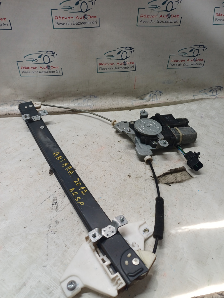 Macara geam dreapta spate Opel Antara - Motorina 2012, 96862940