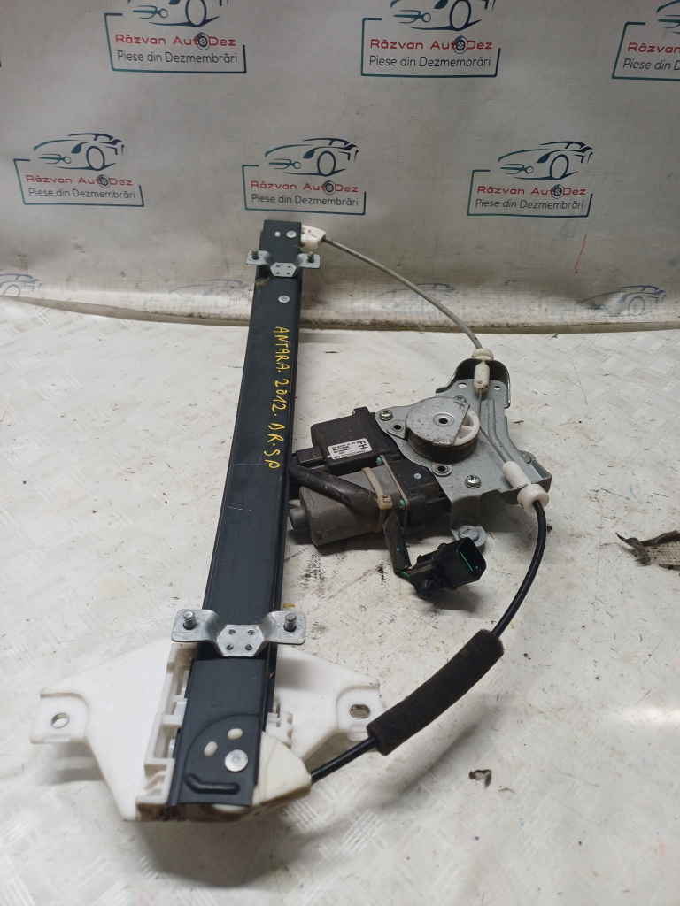 Macara geam dreapta spate Opel Antara - Motorina 2012, 96862940
