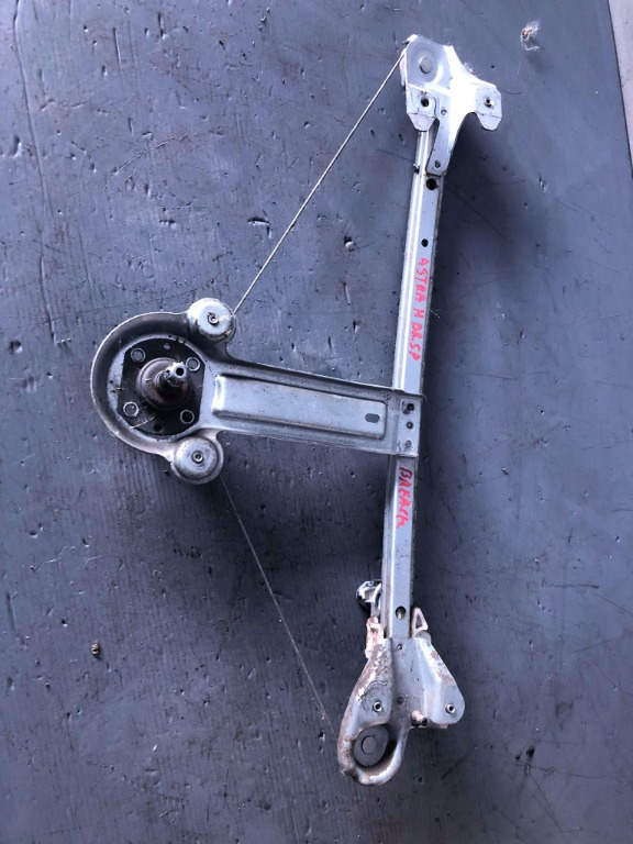 Macara geam dreapta spate opel astra h break