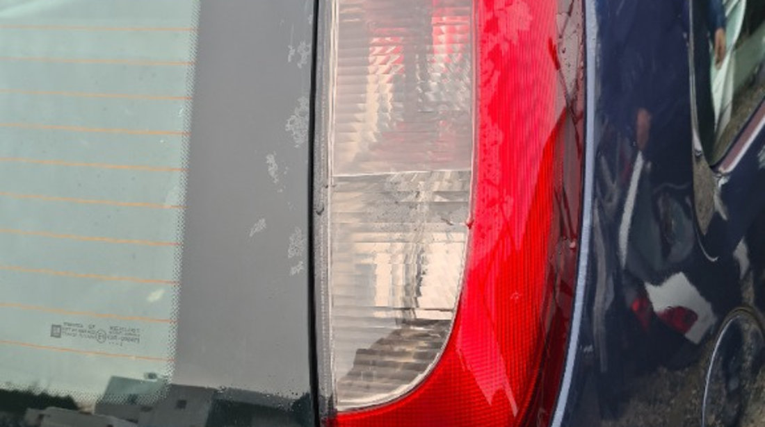 Macara geam dreapta spate Opel Corsa C 2002 2 usi 1.2 16v 55 kw 75 cp