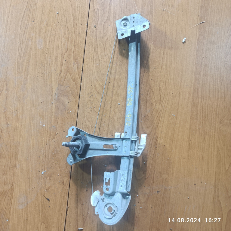 Macara Geam Dreapta Spate Peugeot 206 1998-2013 Manuala