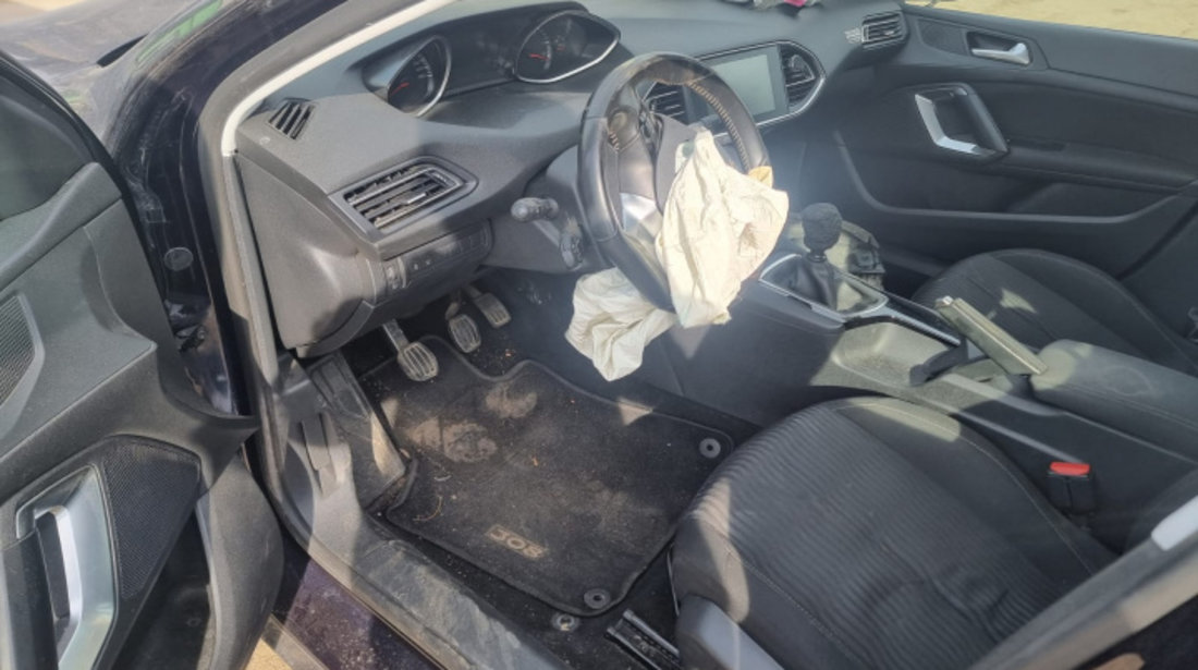 Macara geam dreapta spate Peugeot 308 2016 Break 1.6