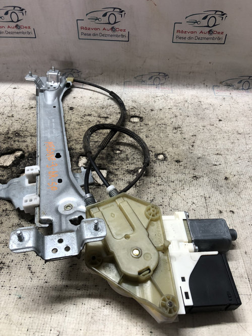 Macara geam dreapta spate Renault Megane 3 2011