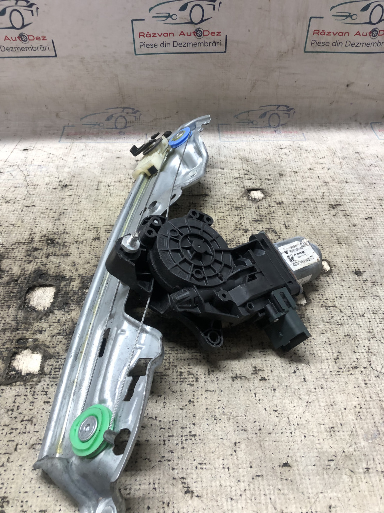 Macara geam dreapta spate Renault Megane 4 2016, 049019101
