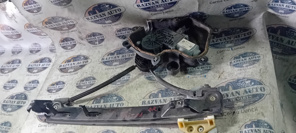 Macara geam dreapta spate Seat Ibiza 2010