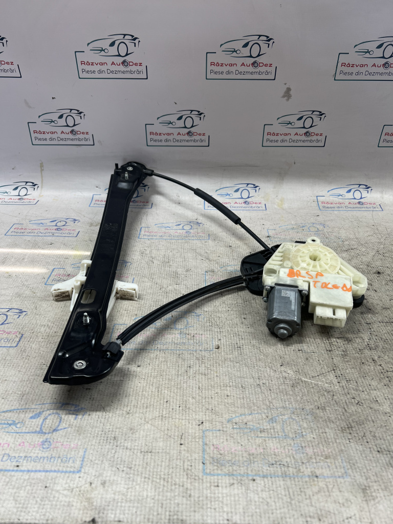 Macara geam dreapta spate Seat Toledo 2012