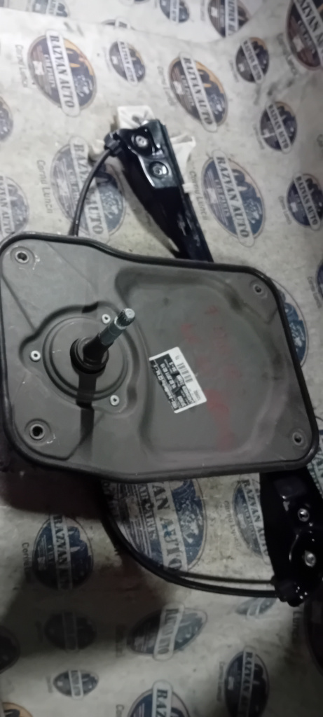 Macara geam dreapta spate Skoda Fabia 2 2011