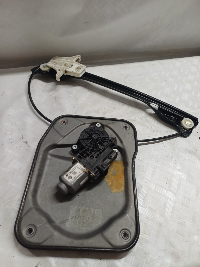 Macara geam dreapta spate Skoda Fabia 2 - Motorina 2010, -