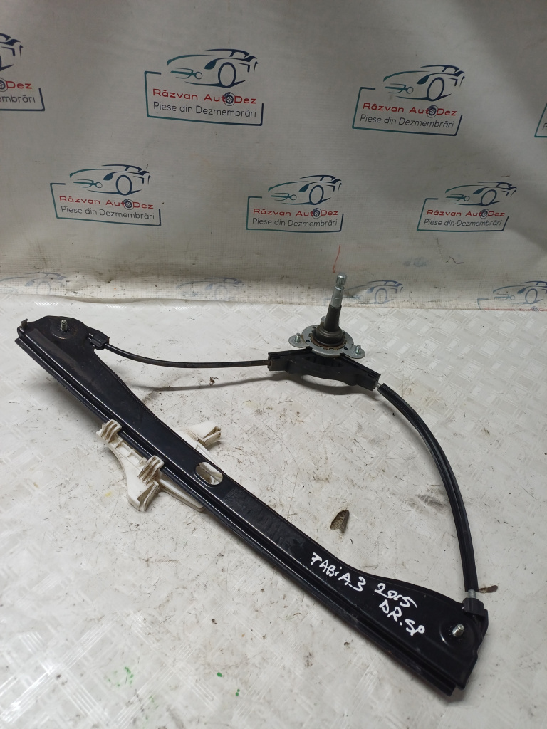 Macara geam dreapta spate Skoda Fabia 3 Break 1.4 Motorina 2016, MANUALA