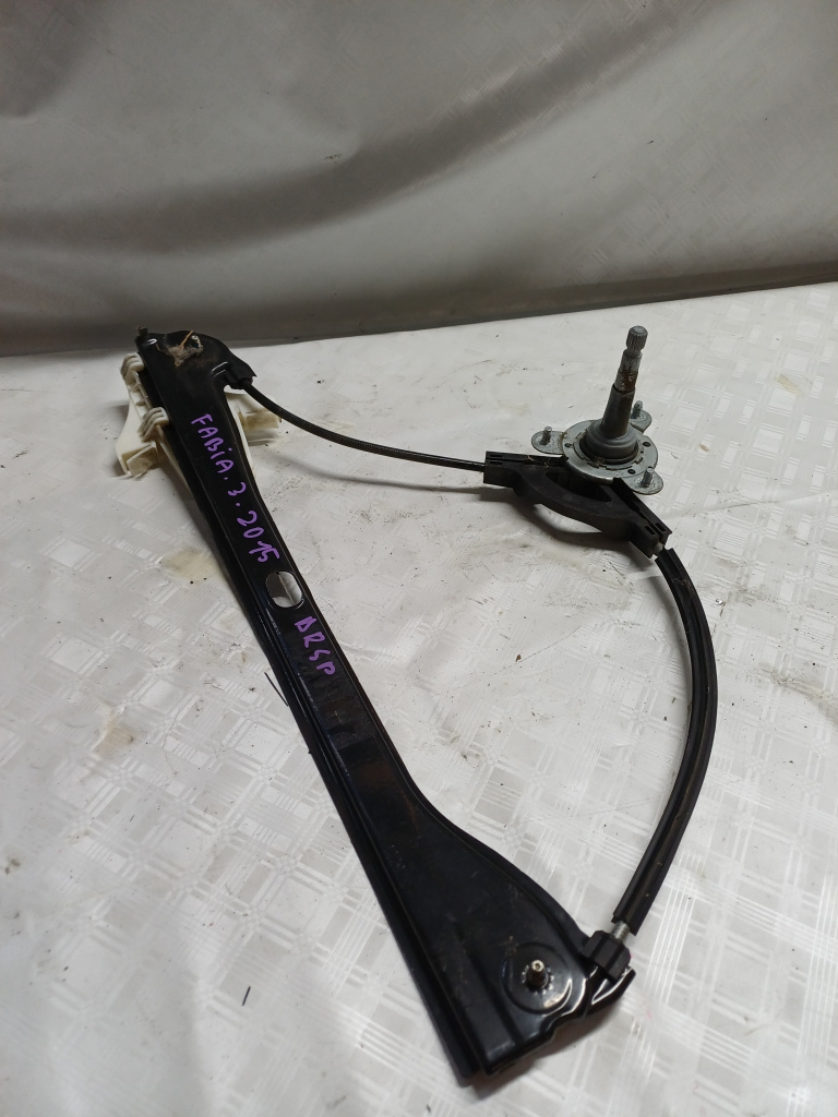 Macara geam dreapta spate Skoda Fabia 3 - Motorina 2015, -
