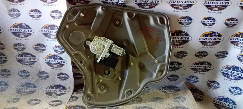 Macara geam dreapta spate Skoda Octavia 2 2010